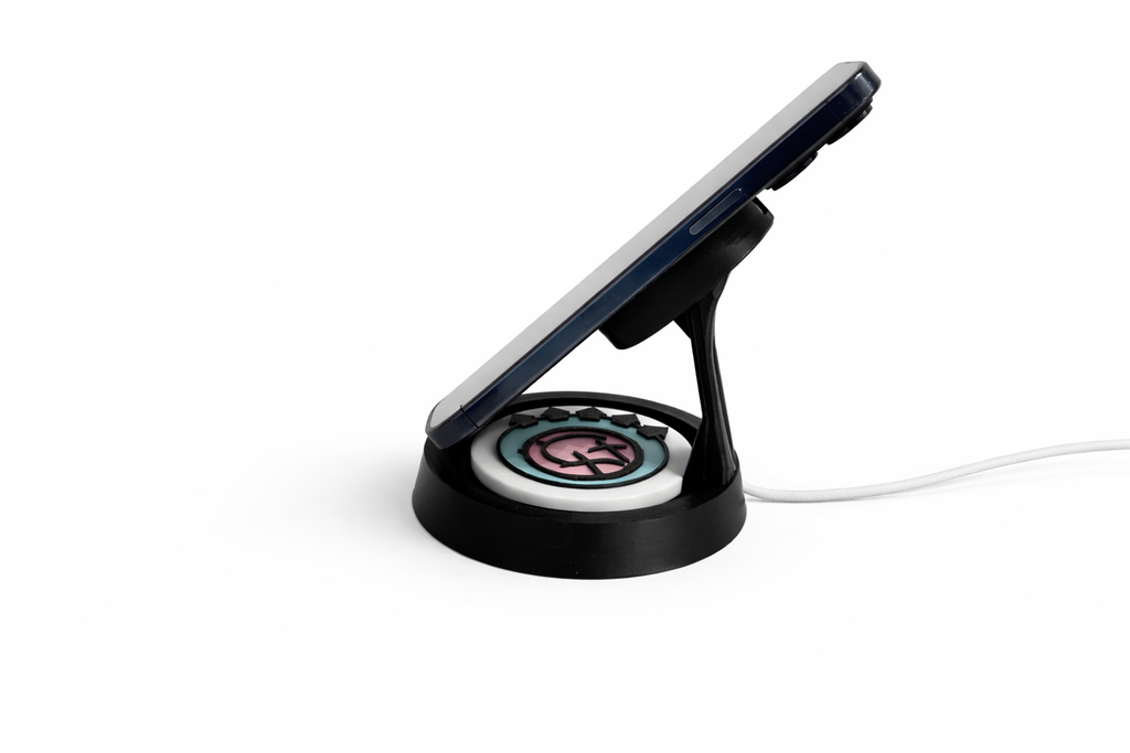 Blink-182 MagSafe Charger Stand | 3D Printed Phone Dock | Pop Punk Desk Setup | iPhone Magnetic Stand | Gift for Music Fans