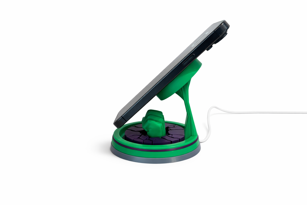 Hulk Inspired MagSafe Charging Stand – 3D Printed Phone Dock