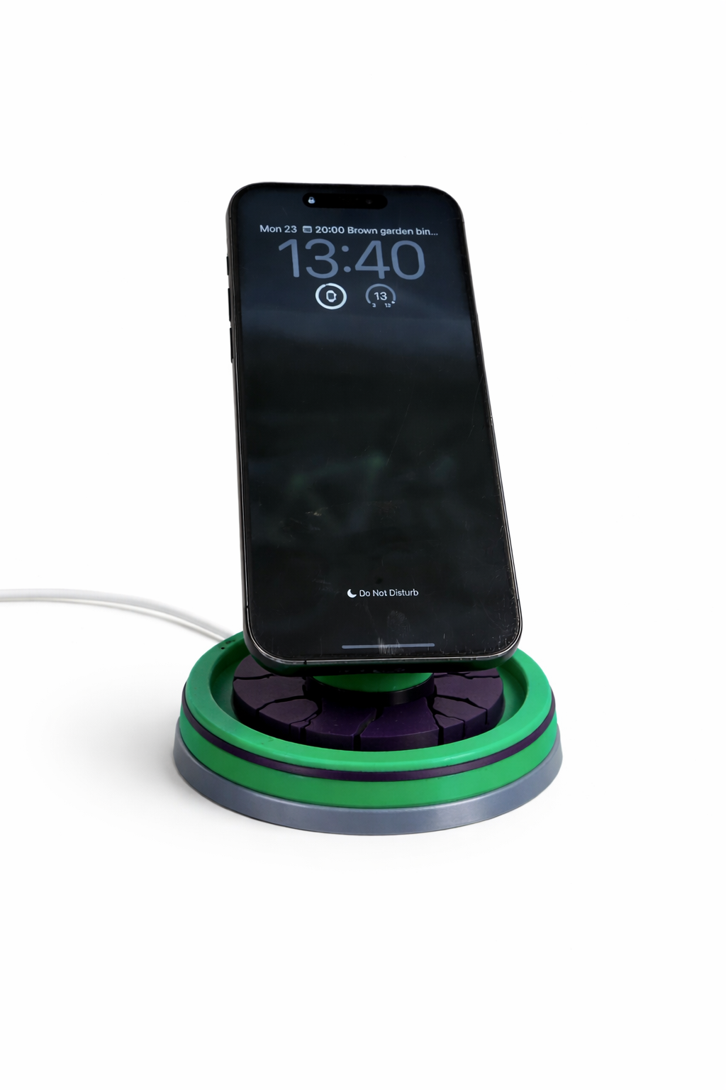 Hulk Inspired MagSafe Charging Stand – 3D Printed Phone Dock