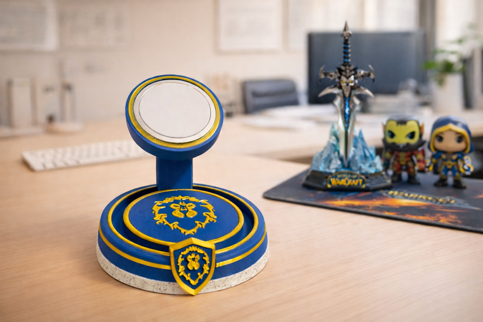 Alliance MagSafe Charging Stand – World of Warcraft Inspired 3D Printed Desk Charger